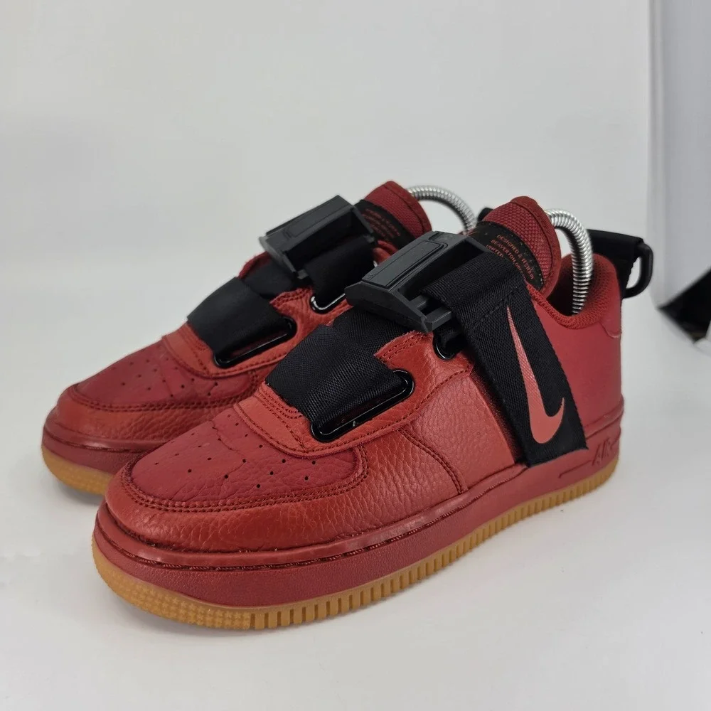Nike Air Force 1 Kids Shoe 5Y Dune Red-Black Air Force 1 Utility [AJ6601-600]